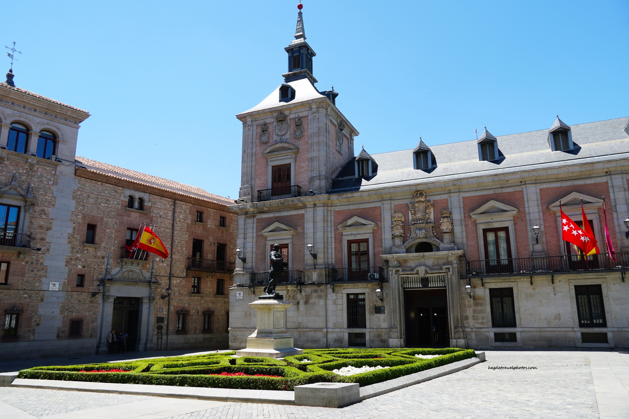 Plaza de la Villa: Madrid’s Hidden Historic Gem