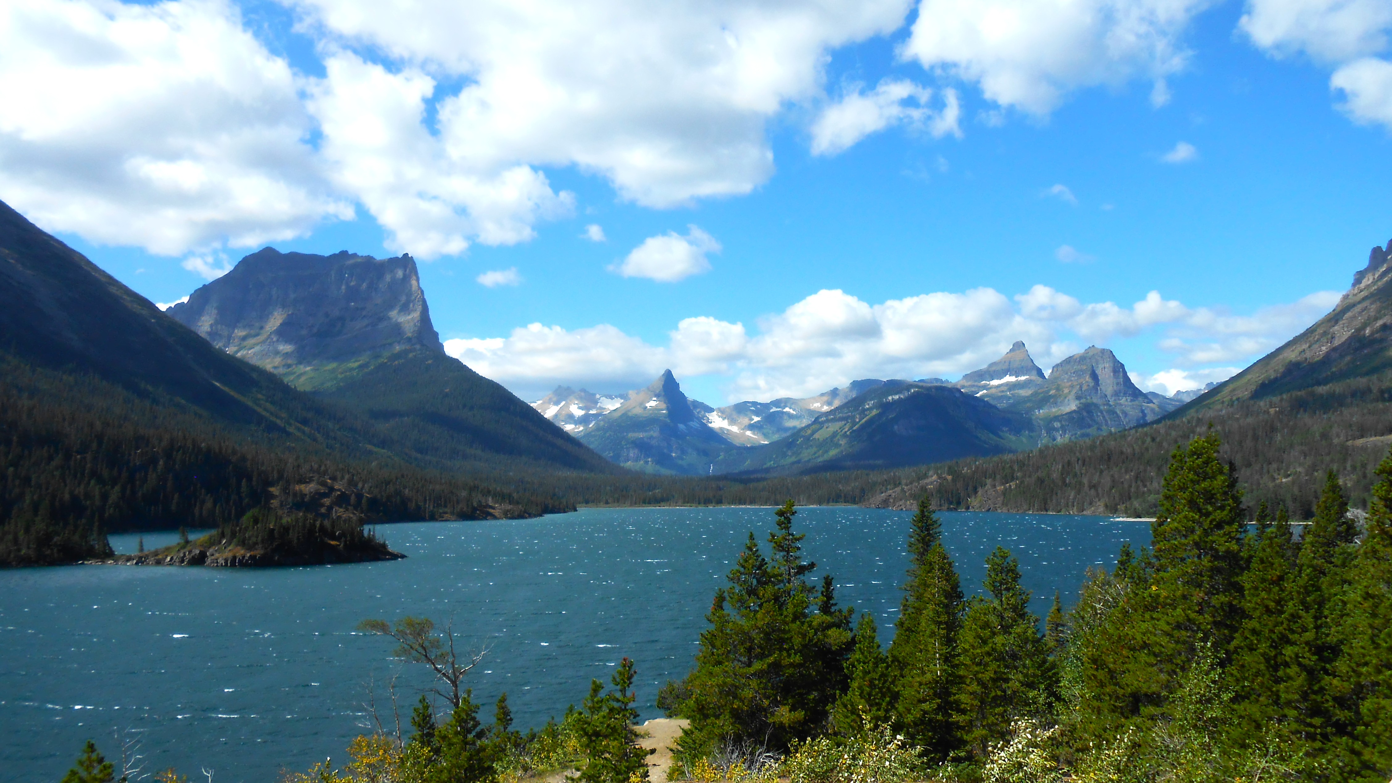 St. Mary Lake: Scenic Views in Glacier National Park