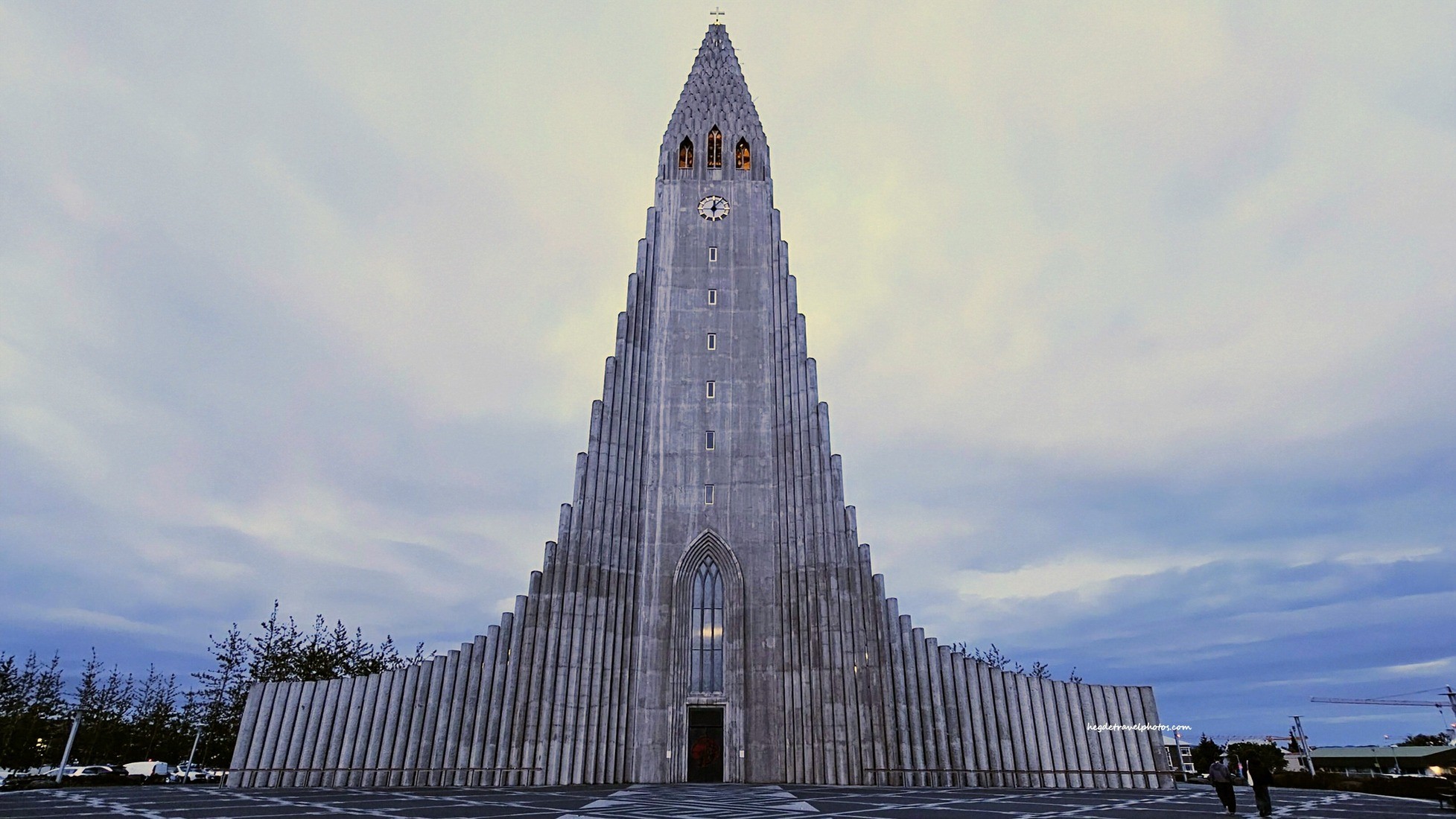 Midnight Sun at Hallgrímskirkja